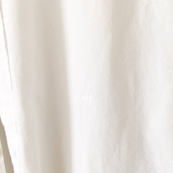 Calvin Klein | Slim Fit White Button Down - Picture 3 of 6